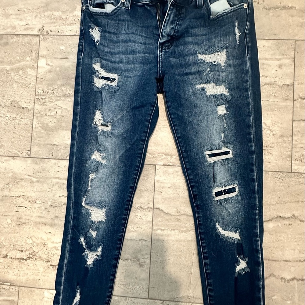 KanCan Distressed Blue Jeans